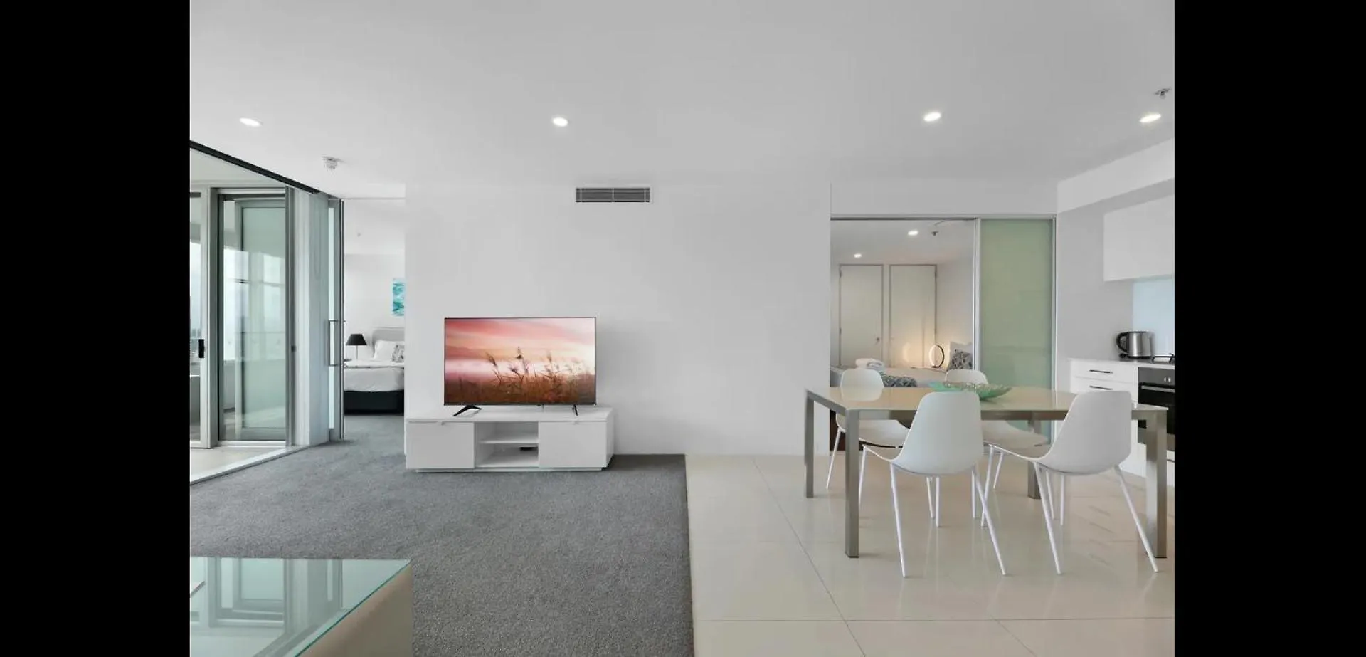 Apartment L36 Skyline View Lux And Modern Apt At Q1 Resort 2Br 1B 1C Gold Coast Australia