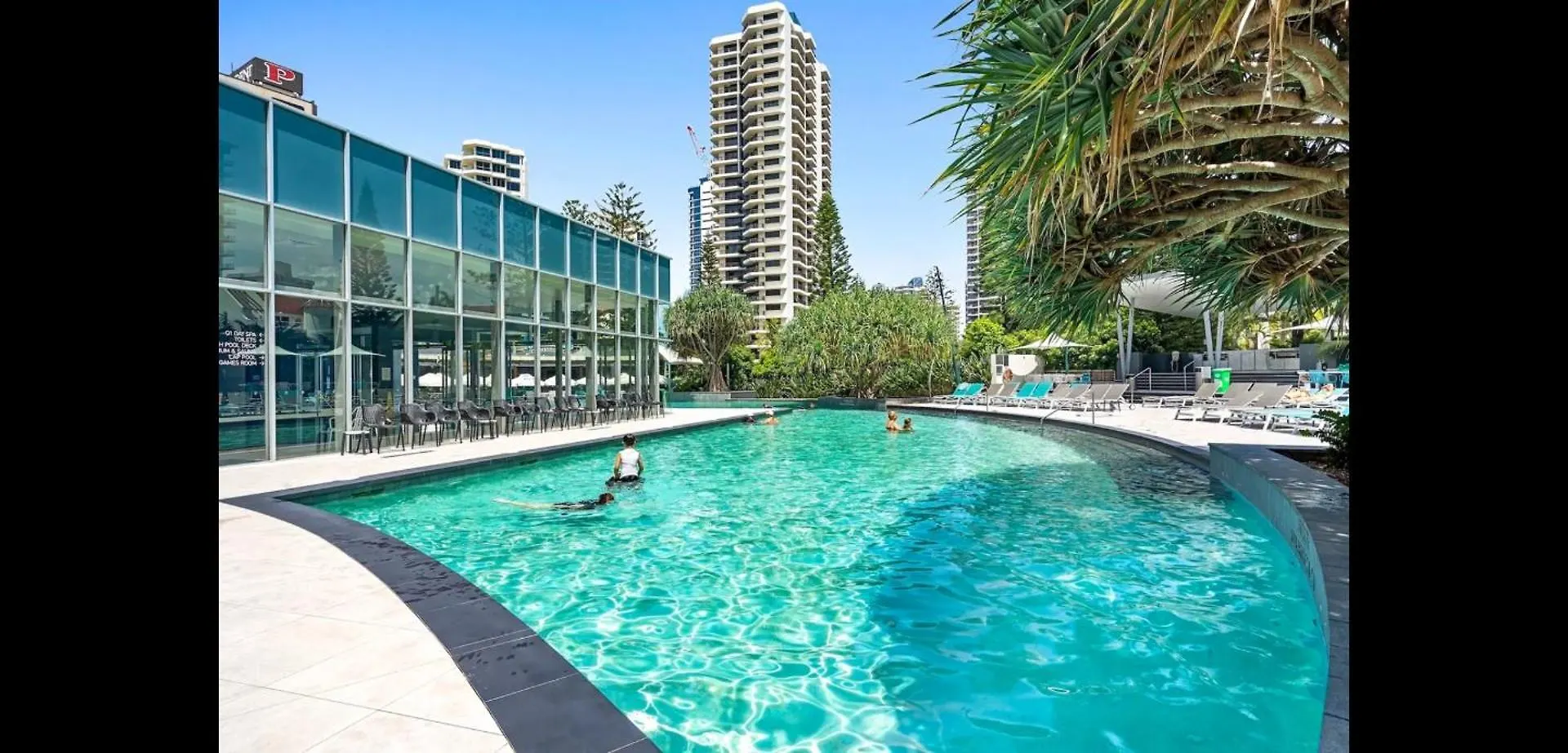 L36 Skyline View Lux And Modern Apt At Q1 Resort 2Br 1B 1C Gold Coast Apartment